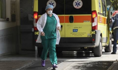 Στα 19.772 τα ημερήια κρούσματα κορωνοϊού - Στους 679 οι διασωληνωμένοι