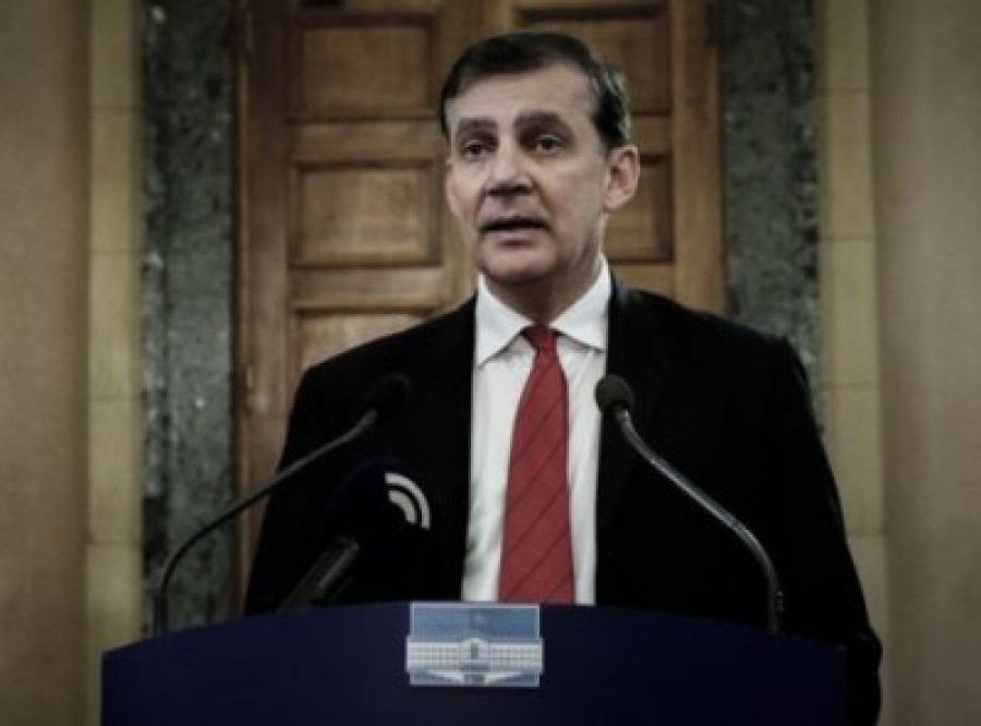 Δημόπουλος (πρύτανης ΕΚΠΑ): Τήρηση των μέτρων κατά του κορωνοϊού για να αποφύγουμε τον «κόκκινο συναγερμό» και «lockdown»