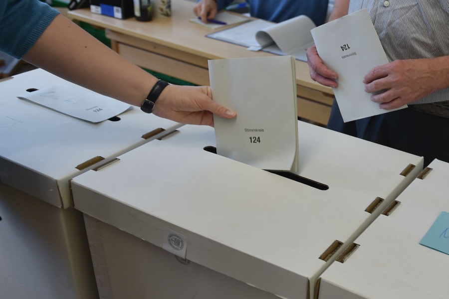 Εκλογές στη Βαυαρία: Ποσοστό 34% δίνει στο CSU η τελευταία έρευνα του ZDF - Στο 19% οι Πράσινοι, στο 10% η AfD