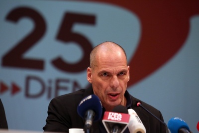 Βαρουφάκης: Δεν βγαίνουμε από κανένα μνημόνιο τον Αύγουστο – Μπαίνουμε στη χειρότερη μνημονιακή περίοδο