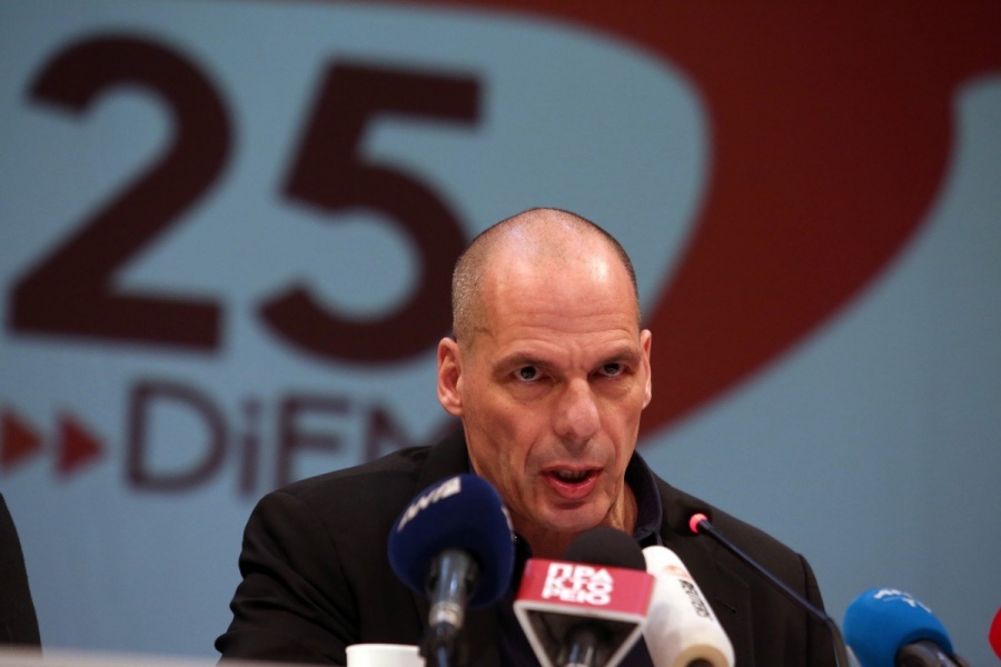 Βαρουφάκης: Δεν βγαίνουμε από κανένα μνημόνιο τον Αύγουστο – Μπαίνουμε στη χειρότερη μνημονιακή περίοδο