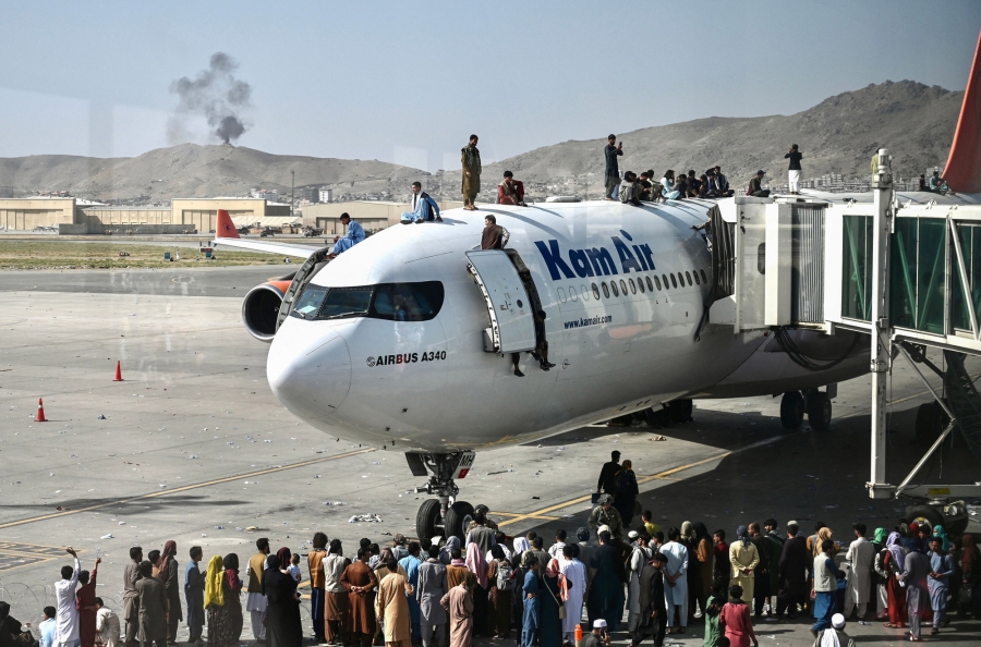 Αφγανιστάν: Άνοιξε το αεροδρόμιο της Καμπούλ για υποδοχή βοήθειας - Σύντομα θα δέχεται και πολιτικές πτήσεις
