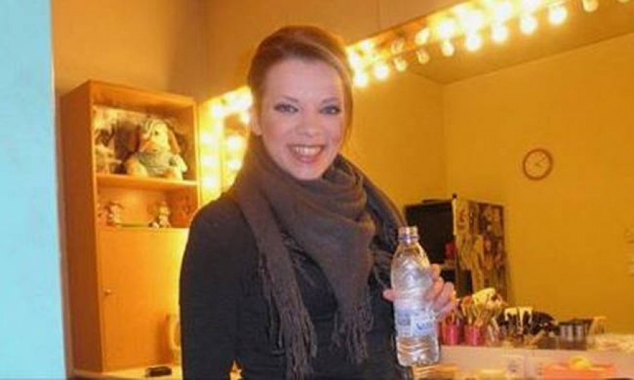 Απεβίωσε σε ηλικία μόλις 33 ετών η δημοσιογράφος Νατάσα Βαρελά - Συλλυπητήρια του πολιτικού κόσμου