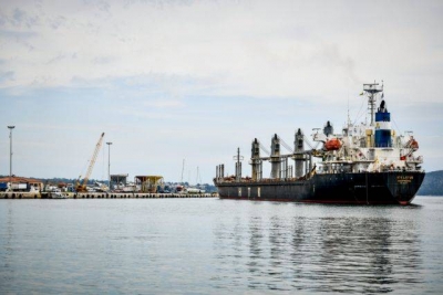 Ουκρανία: Τουρκικό πλοίο με σιτηρά απέπλευσε από τη Μαριούπολη μετά από συνομιλίες με τη Ρωσία