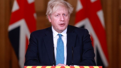 “Μπορεί και νωρίτερα τα νέα για τα ταξίδια στο εξωτερικό” λέει ο Μ. Τζόνσον