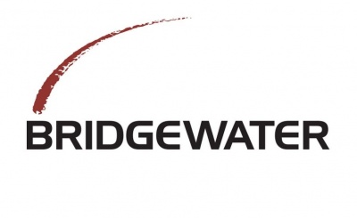 Bridgewater Associates: Όσοι διατηρείτε μετρητά στο χαρτοφυλάκιο σας θα νοιώσετε... ανόητοι