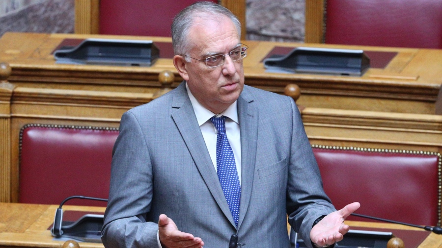 Απίστευτο - Ο Θεοδωρικάκος το γύρισε στις... δημοσκοπήσεις, αφού απέτυχε με την ακρίβεια