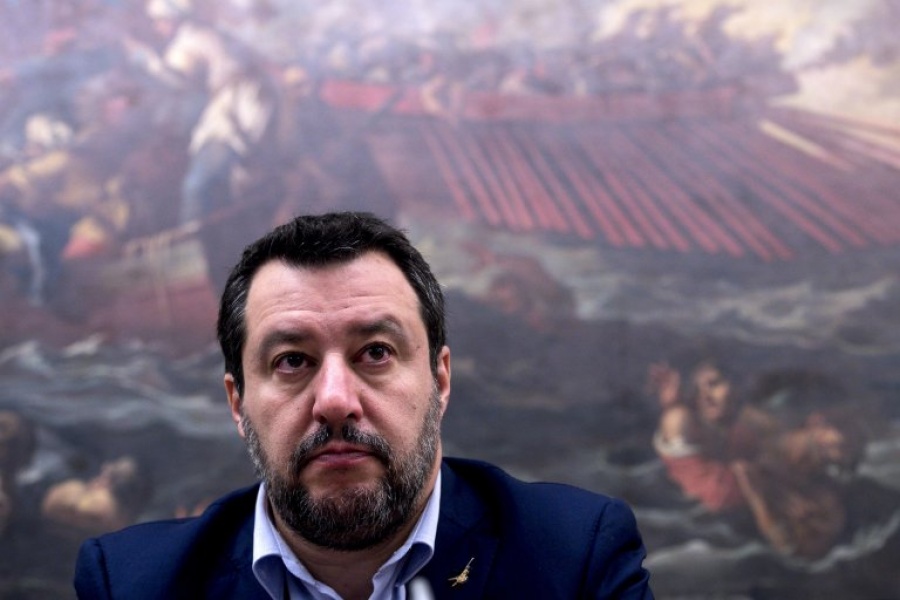 Politico: Ο Salvini πιστεύει ότι το 2020 θα είναι πρωθυπουργός της Ιταλίας - Σταθερά πρώτη η Lega