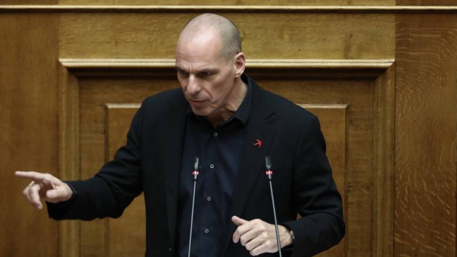 Βαρουφάκης: Στο Μάτι κατέρρευσε το συγκεντρωτικό κράτος, τώρα κατέρρευσε το επιτελικό κράτος