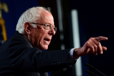 Ο Sanders (γερουσιαστής ΗΠΑ) προτείνει τη φορολόγηση των Google και Facebook