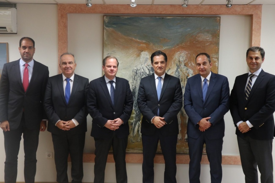 Διυπουργική σύσκεψη στο Υπουργείο Ανάπτυξης και Επενδύσεων για την ανάπτυξη δικτύου των υδροπλάνων