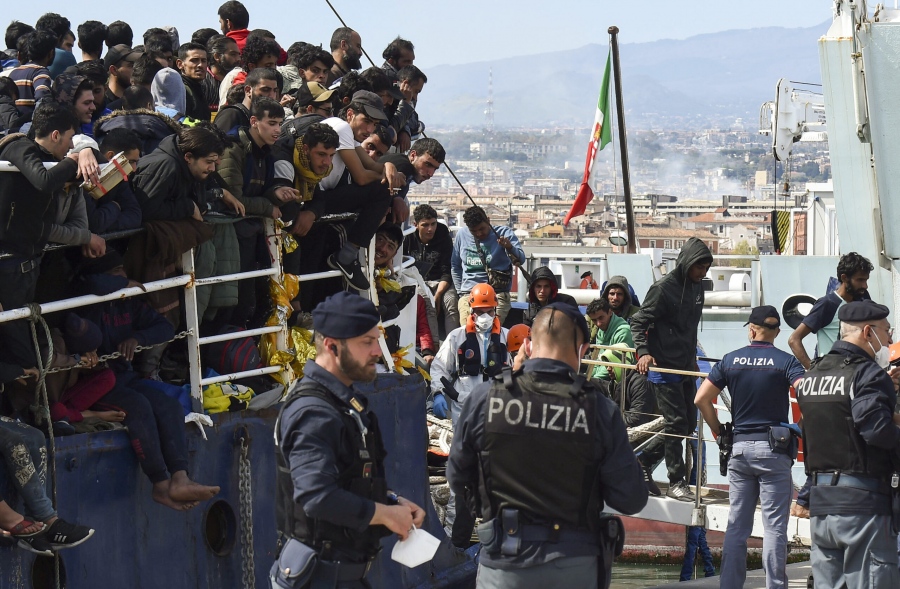 EE: Ανακούφιση για τη συμφωνία μεταρρύθμισης του ασύλου