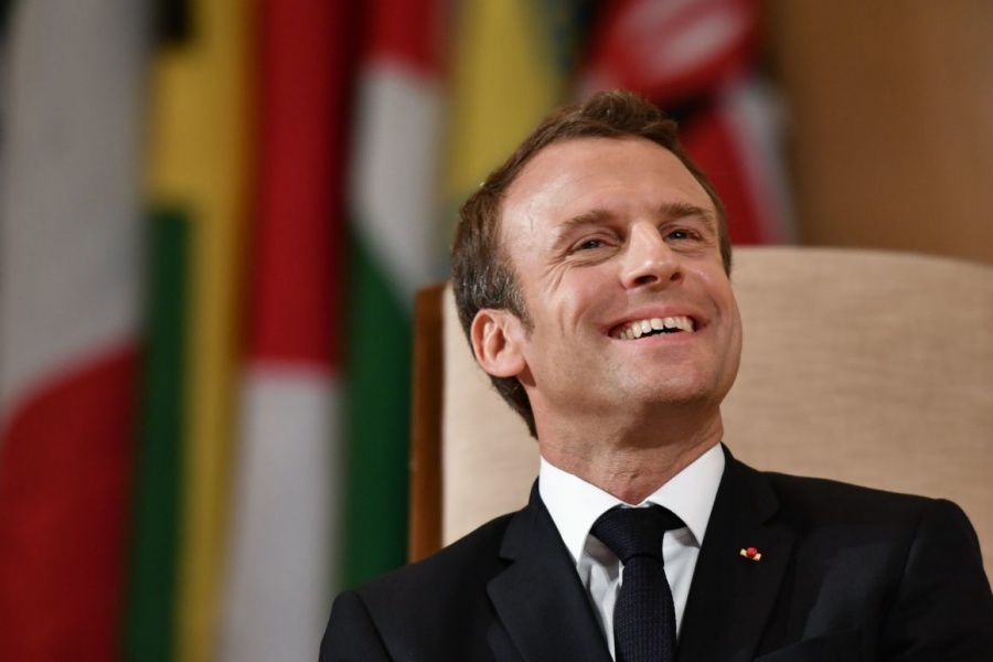 Macron: Δεν μπορούμε να υποδεχθούμε όλους τους μετανάστες