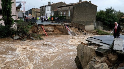 Σαρωτικές πλημμύρες στη Γαλλία - Έκτακτα μέτρα λαμβάνει η κυβέρνηση