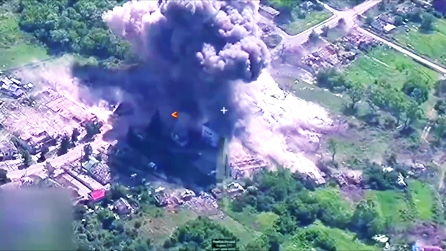 Ζώνη ασφαλείας από πυρά και ατσάλι στο Sumy - Με 7 τερατώδεις FAB οι Ρώσοι συνέτριψαν το 225ο και 425ο σύνταγμα της Ουκρανίας (vid)