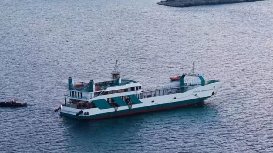 Ατύχημα προσάραξης  φέρι μποτ στα Νέα Στύρα: Στο εισαγγελέα ο καπετάνιος - Καμία ενέργεια για την αποκόλληση του πλοίου