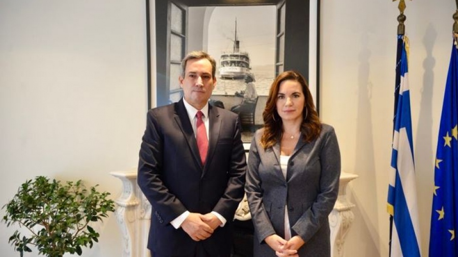 Συνάντηση Κεφαλογιάννη με τον Πρέσβη του Περού στην Ελλάδα για την ενίσχυση της διμερούς συνεργασίας στον τουρισμό