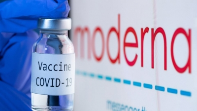 Reuters: Τα αντισώματα του εμβολίου Moderna διαρκούν τουλάχιστον 6 μήνες