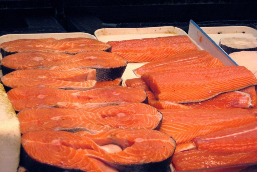 Η Κίνα λανσάρει το 1ο πλωτό υδάτινο αγρόκτημα: Tο μοναδικό σκάφος Suhai 1 θα παράγει 8.000 τόνους σολομού ετησίως