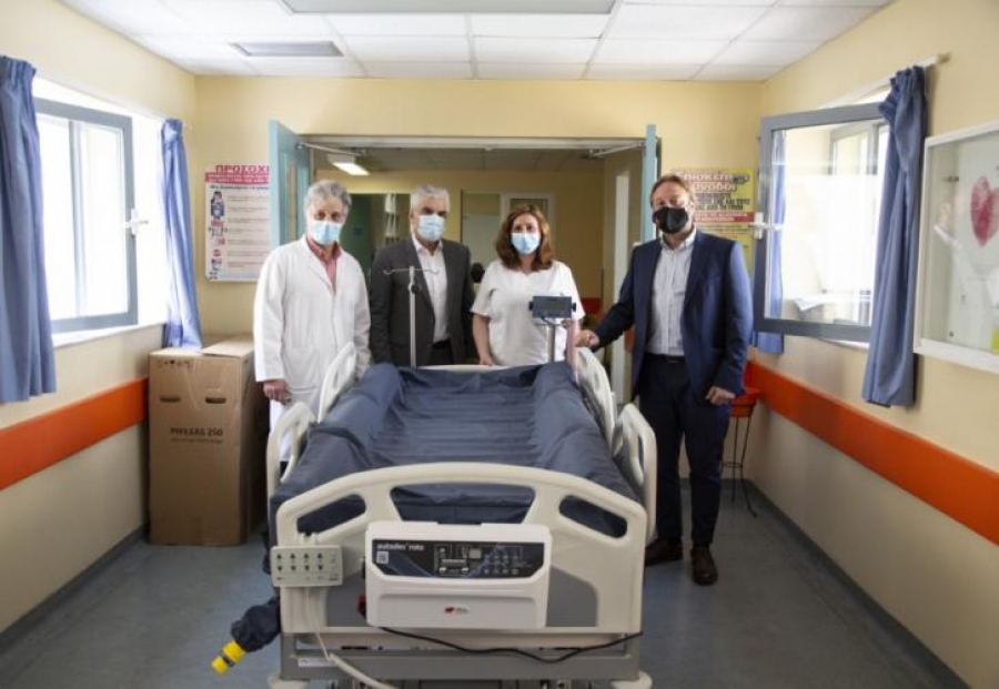 Παραδόθηκαν από τα Bread Factory οι δύο κλίνες ΜΕΘ στο Γενικό Νοσοκομείο και στο Πανεπιστημιακό Νοσοκομείο Λάρισας