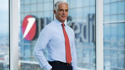 Andrea Orcel: Ο «μάγος» της UniCredit που κέρδισε χωρίς εξαγορές – Το απρόσμενο μάθημα που προσέφερε η Alpha Bank