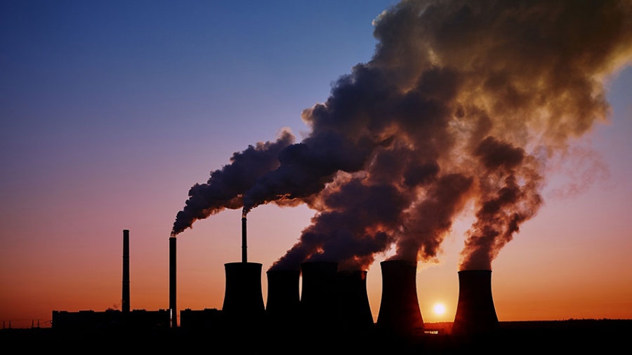 Bain & Company: Σημαντικό περιθώριο για αύξηση επενδύσεων σε τομείς χαμηλών εκπομπών άνθρακα
