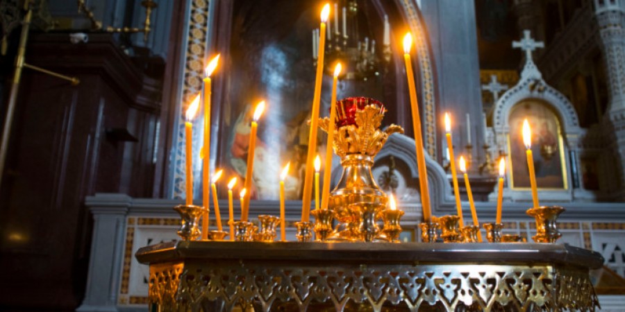Το ΦΕΚ για ρεβεγιόν και εκκλησίες - Τι προβλέπεται για την εορταστική περίοδο