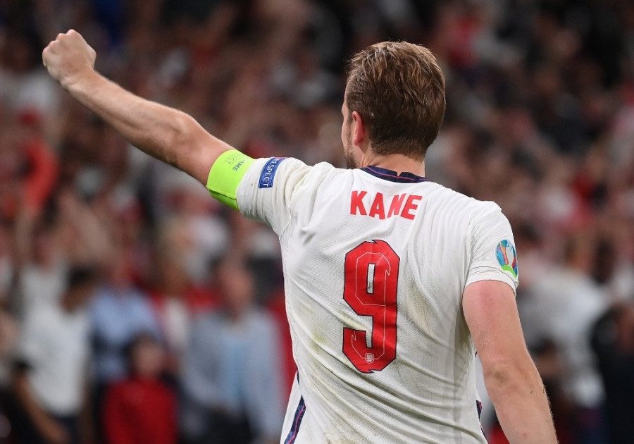 Χάρι Κέιν: «Έπιασε» τον Γκάρι Λίνεκερ, σκοράροντας απέναντι στον… αγαπημένο του αντίπαλο!