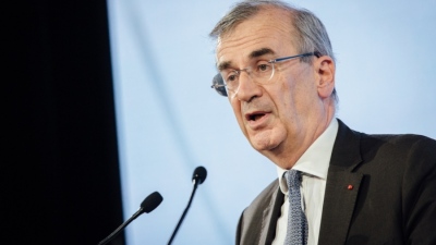 Villeroy (ΕΚΤ): Η ΕΕ πρέπει «να ξυπνήσει», ελλοχεύει η απειλή των δασμών του Trump