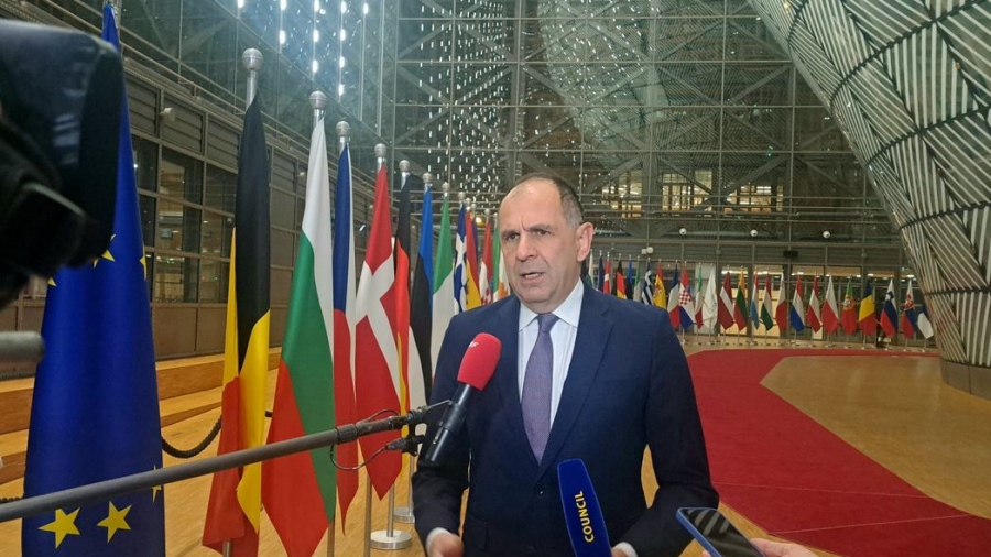 Γεραπετρίτης από Βρυξέλλες: Οποιοδήποτε σχέδιο ειρήνευσης στη Μ. Ανατολή  πρέπει να περιλαμβάνει τρία σημεία