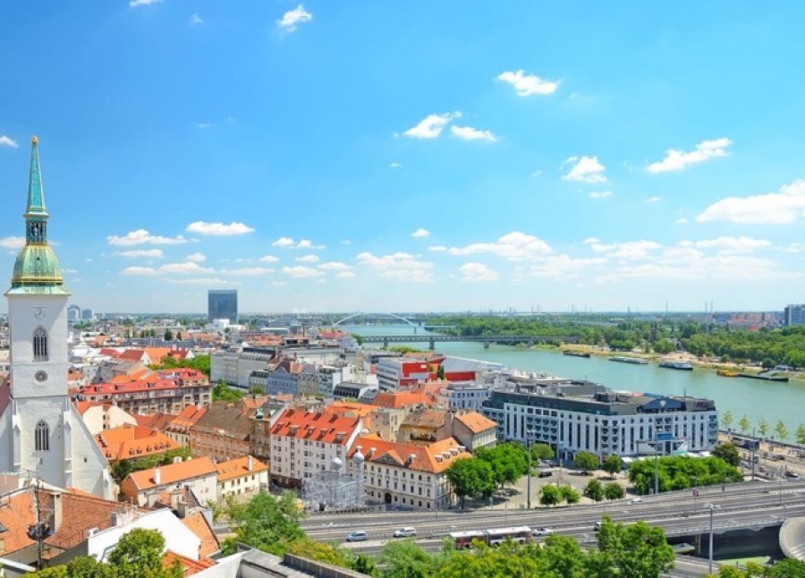 Σλοβακία: Έκτακτος φόρος 30% στα κέρδη των τραπεζών – Να δώσουμε σε ανθρώπους που έχουν ανάγκη