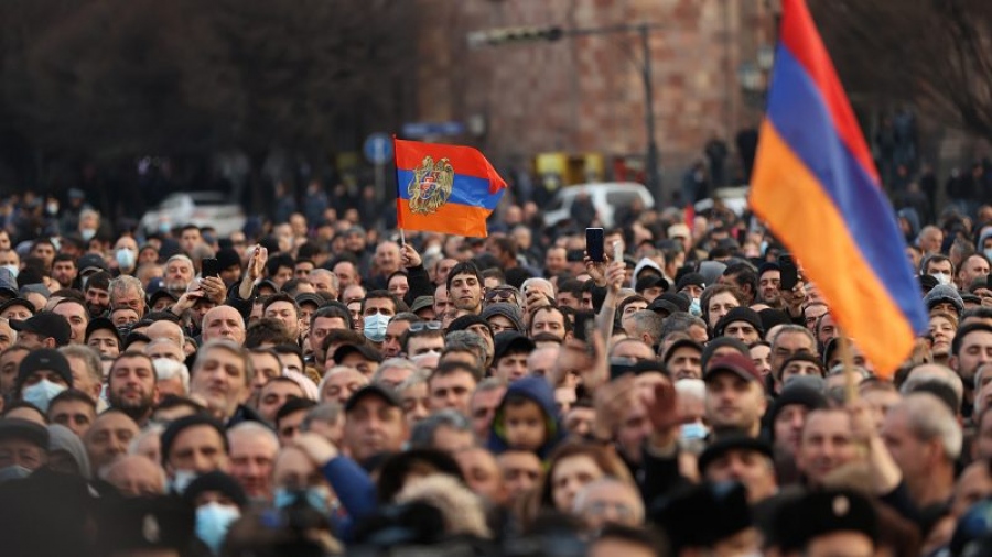 Πολιτική κρίση στην Αρμενία – Ζητούν παραίτηση της κυβέρνησης Pashinyan για Nagorno-Karabakh