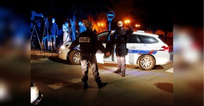 Ο δολοφόνος Γάλλου καθηγητή είχε στείλει sms σε γονέα που είχε εξοργιστεί με τα σκίτσα Μωάμεθ