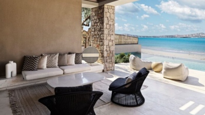 Πού κινούνται οι luxury κρατήσεις last minute σε Ελλάδα από Ηνωμένο Βασίλειο