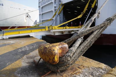 Δεμένα στα λιμάνια τα πλοία την Παρασκευή (12/01), λόγω 24ωρης πανελλαδικής απεργίας της ΠΝΟ