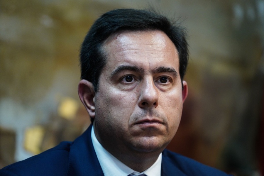 Μηταράκης (υπ.Μετανάστευσης και Ασύλου): Διακινούνται κραυγαλέα fake news για τα κλειστά κέντρα στα νησιά