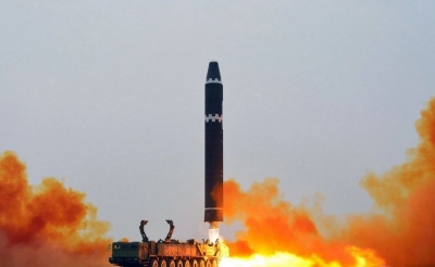 Εντυπωσιακή αποκάλυψη: Οι διηπειρωτικοί πύραυλοι Hwasong - 15 μπορούν να πλήξουν συντριπτικά τις ΗΠΑ μέσα σε 33 λεπτά