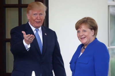 Ανήσυχοι οι Γερμανοί βιομήχανοι για τους δασμούς σε χάλυβα και αλουμίνιο, μετά τη συνάντηση Trump - Merkel
