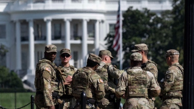 Συνταρακτικές εξελίξεις: Πυροβολισμοί κατά αστυνομικών κοντά στον Λευκό Οίκο - Νεκροί έπεσαν 2 εθνοφρουροί