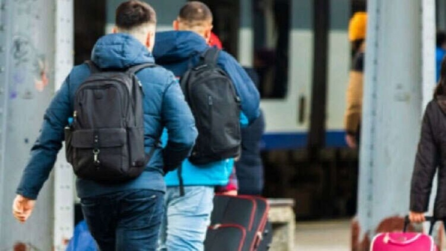 Όπου φύγει - φύγει: Άνοιξαν τα σύνορα και εξαφανίστηκαν 100.000 Ουκρανοί πολίτες ηλικίας 18-22 ετών