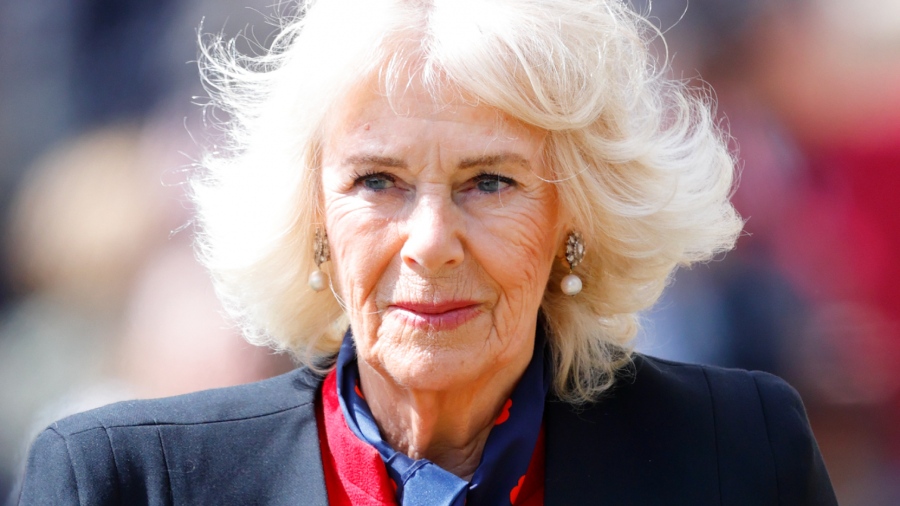 Η τρομερή αποκάλυψη της Βασίλισσας Καμίλα - Δέχτηκε σεξουαλική παρενόχληση σε τρένο όταν ήταν έφηβη