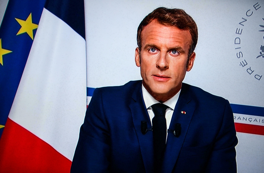 Macron: Όχι lockdown στους ανεμβολίαστους - Το υγειονομικό πάσο έχει αποτέλεσμα