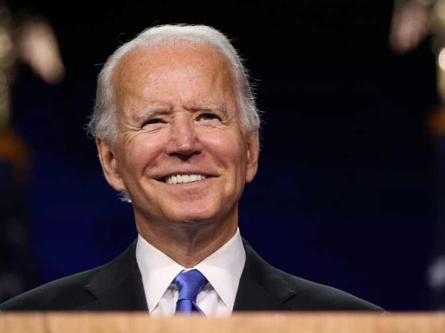 Καταρρέει ο Biden στις δημοσκοπήσεις, θα ζητήσει από το Κογκρέσο αναστoλή του φόρου στο αέριο
