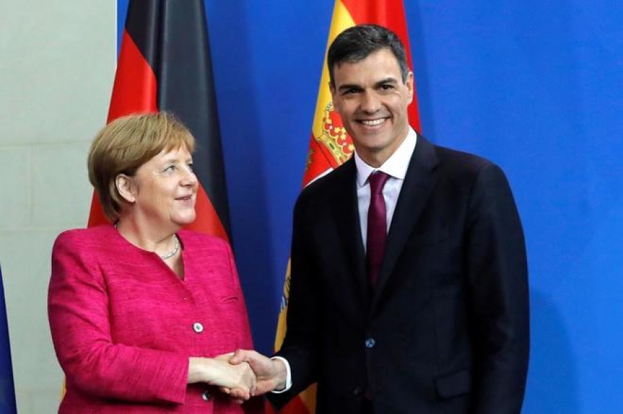 Merkel: Μη λειτουργικό το σύστημα του Δουβλίνου για το μεταναστευτικό - Αναγκαίες οι ευρωπαϊκές λύσεις