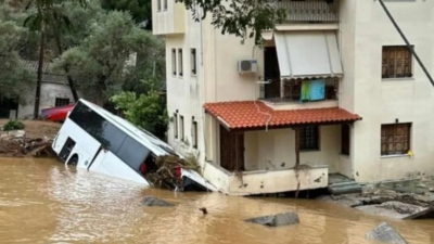 Εικόνες - ντοκουμέντο από τον φονικό Daniel - Χιλιάδες καταστροφές, σπίτια που «κολυμπάνε», χείμαρροι παντού, σοβαρά προβλήματα