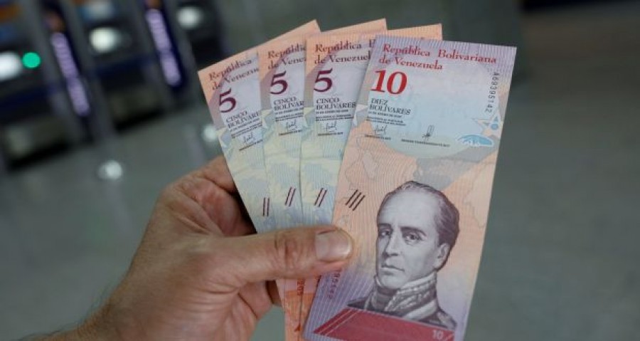 Βενεζουέλα: Παρήγγειλε 71 τόνους χαρτί για χαρτονομίσματα, μετά την άρνηση Putin να βοηθήσει