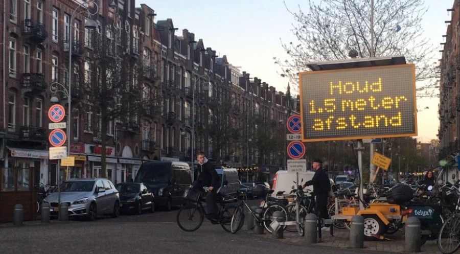 Η Ολλανδία εξετάζει μπλόκο στα ταξίδια από και προς τις μεγαλύτερες πόλεις της χώρας, με σταθερά υψηλά τα κρούσματα κορωνοϊού