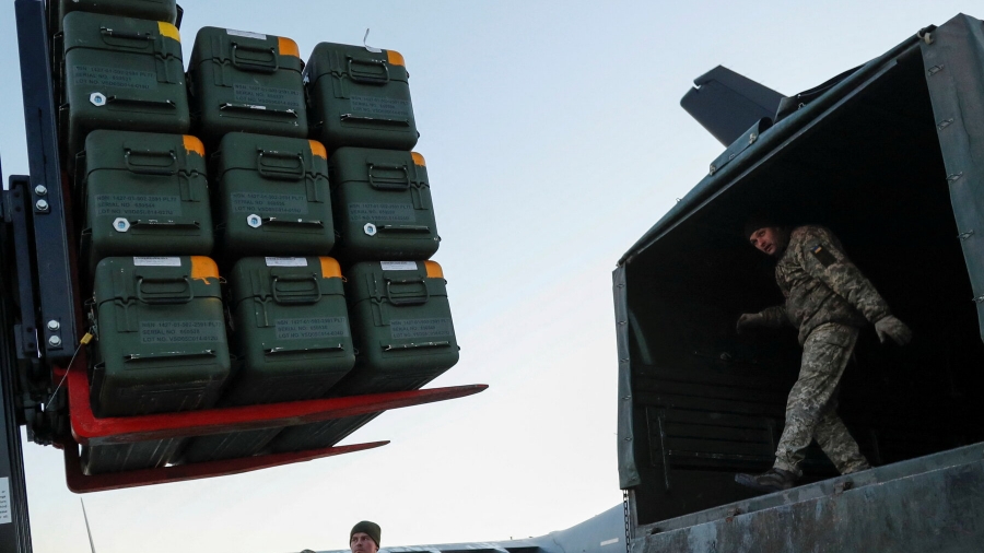 ΗΠΑ: Καταβάλλονται προσπάθειες για την παροχή περισσότερων όπλων στην Ουκρανία