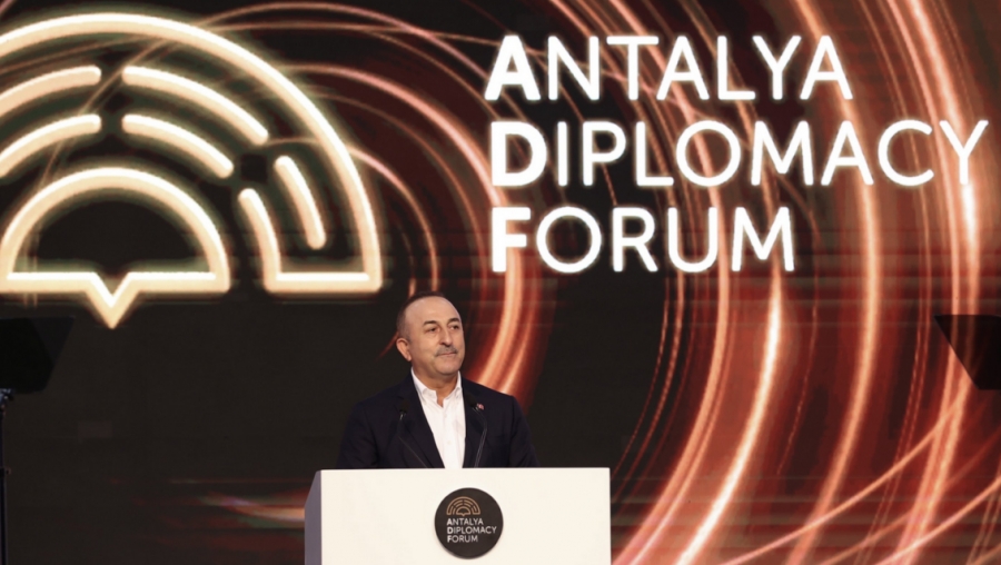 Cavusoglu: Η Ελλάδα να σταματήσει τις προκλήσεις – Γιατί δεν πήγαν Μπακογιάννη – Αβραμόπουλος στο Antalya Diplomacy Forum