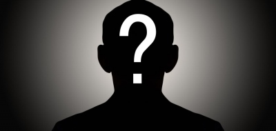 Κυβερνητικός αξιωματούχος με 2 ερωμένες, μία ξανθιά και μία μελαχρινή